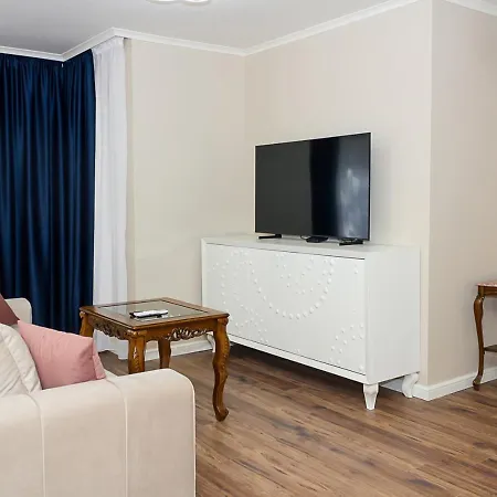 2bd In The Heart Of With Parking - Gold By Flat Mаnаger Apartamento *